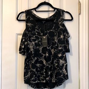 🌺 2 for $23 🌺 NWT-Lucky Brand OTS Top
